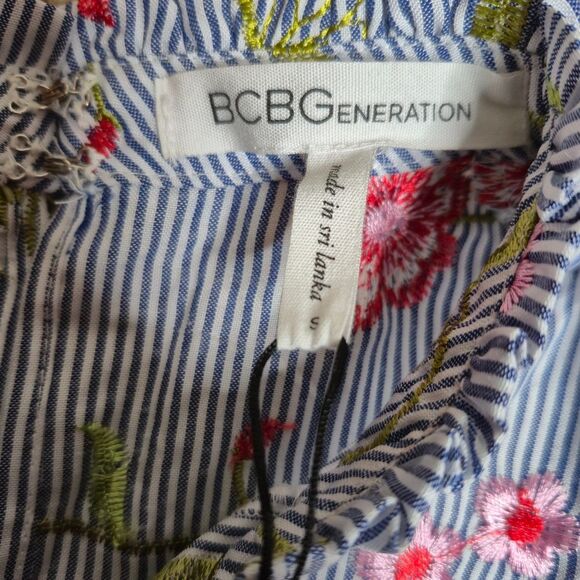 BCBGeneration Blue and White Blouse with Ruffle Sleeves Size Small - Picture 3 of 5